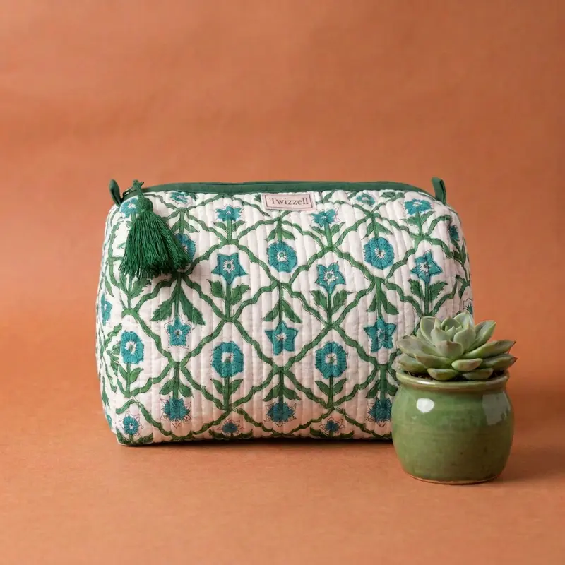 Quilted Wash Bag - Azul Tile