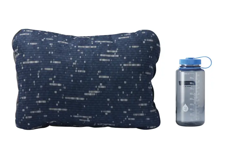 Thermarest Compressible Pillow Cinch Regular Warp Speed